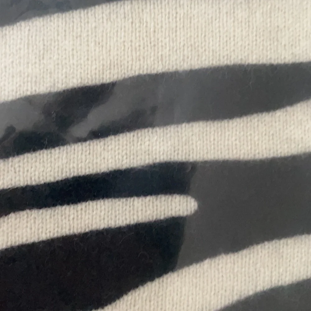 Cashmere Zebra Gaiter Facemask Neckwarmer